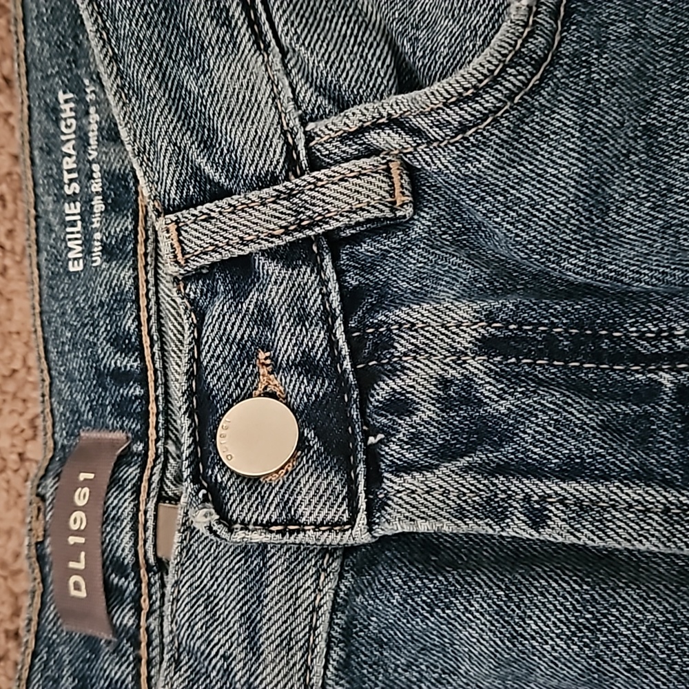 DL1961 High Rise Straight Jean - Picture 9 of 13